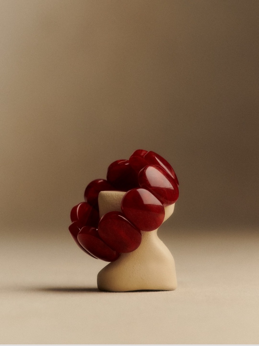Sezane Flora Earrings, Amandine Bracelet and Clem Necklace
Color: Carmine Red - Picture 5 of 14